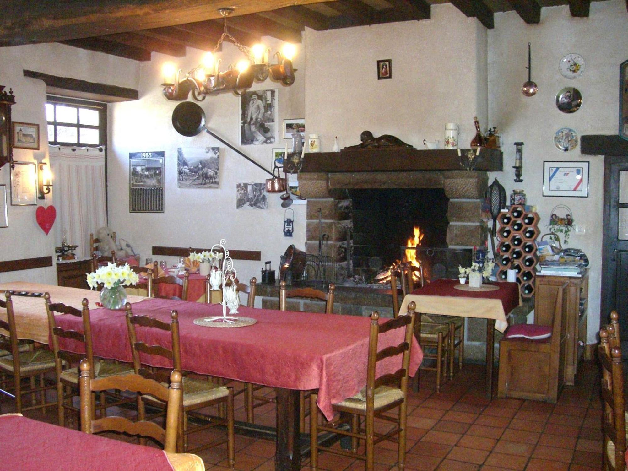 Chambres D'Hotes De La Ferme Auberge De Mesauboin Billé Exteriör bild